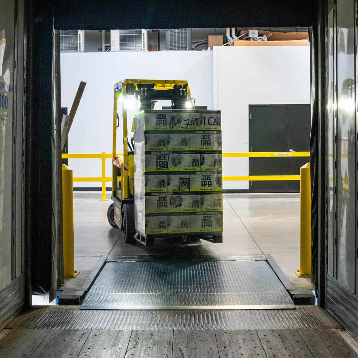 Bérraktározás - Targonca.hu - MATERIAL TRANSPORT Kft.